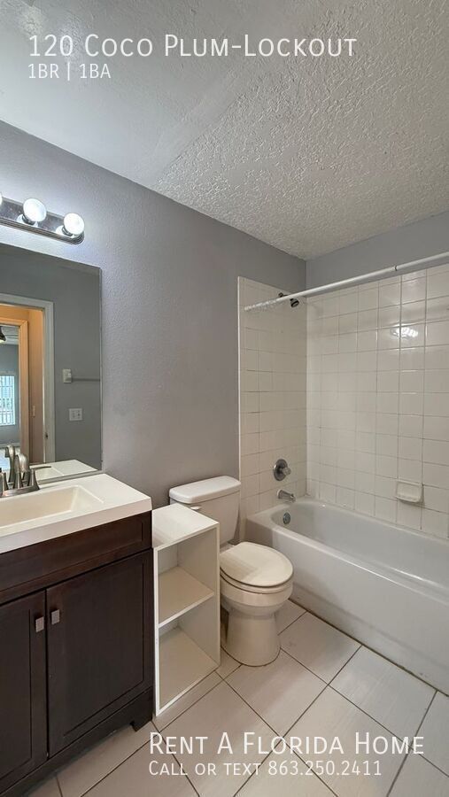 Building Photo - 120 Coco Plum Dr