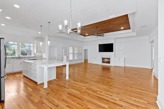 Building Photo - 2505 Mount Vernon Ln