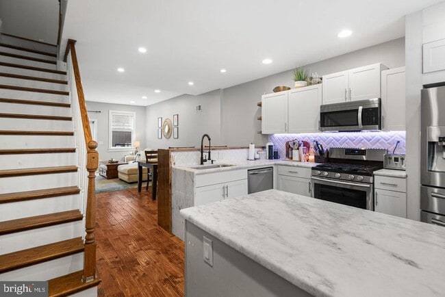 Building Photo - 1254 S Peach St