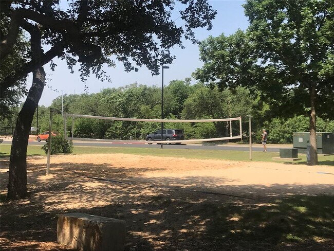 Building Photo - 7500 Mitra Dr