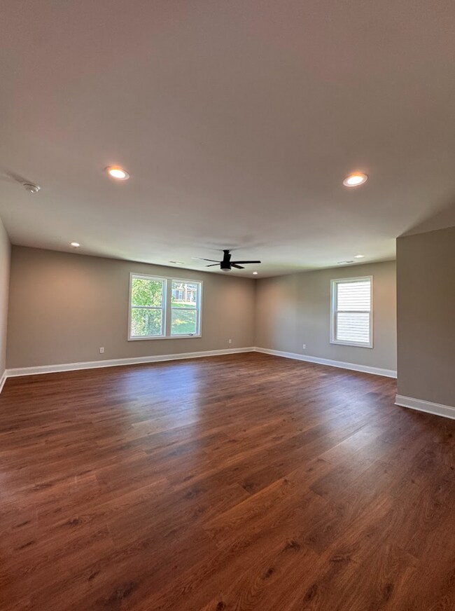 Building Photo - Spacious 5-Bedroom Greenville Home with 3.5 Baths, 2-Car Garage & Walkout Basement