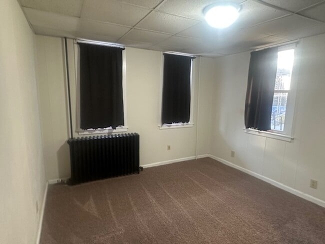 Building Photo - 132 S 5th Ave