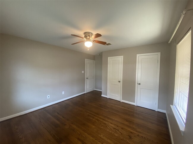 Building Photo - 7102 Raton St