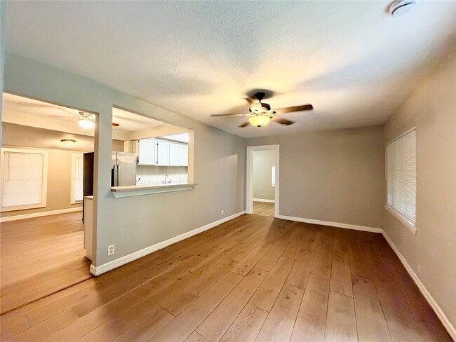 Building Photo - 4422 Mallow St