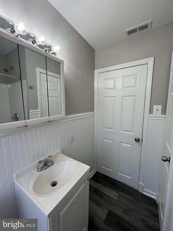 Building Photo - 3611 Ravenwood Ave