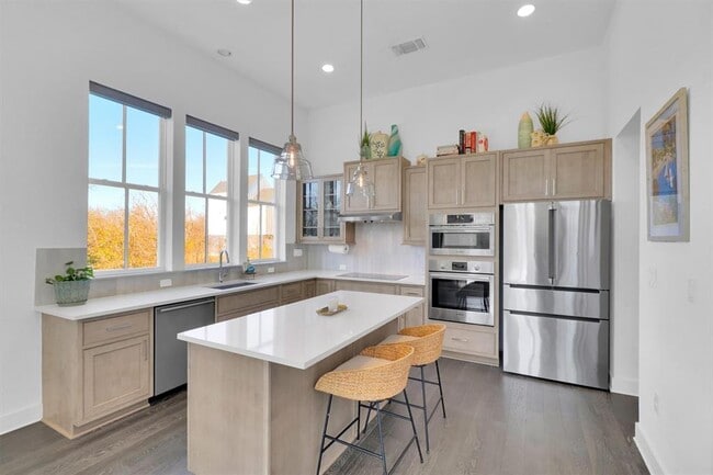 Building Photo - 4806 Olive Sparrow Dr