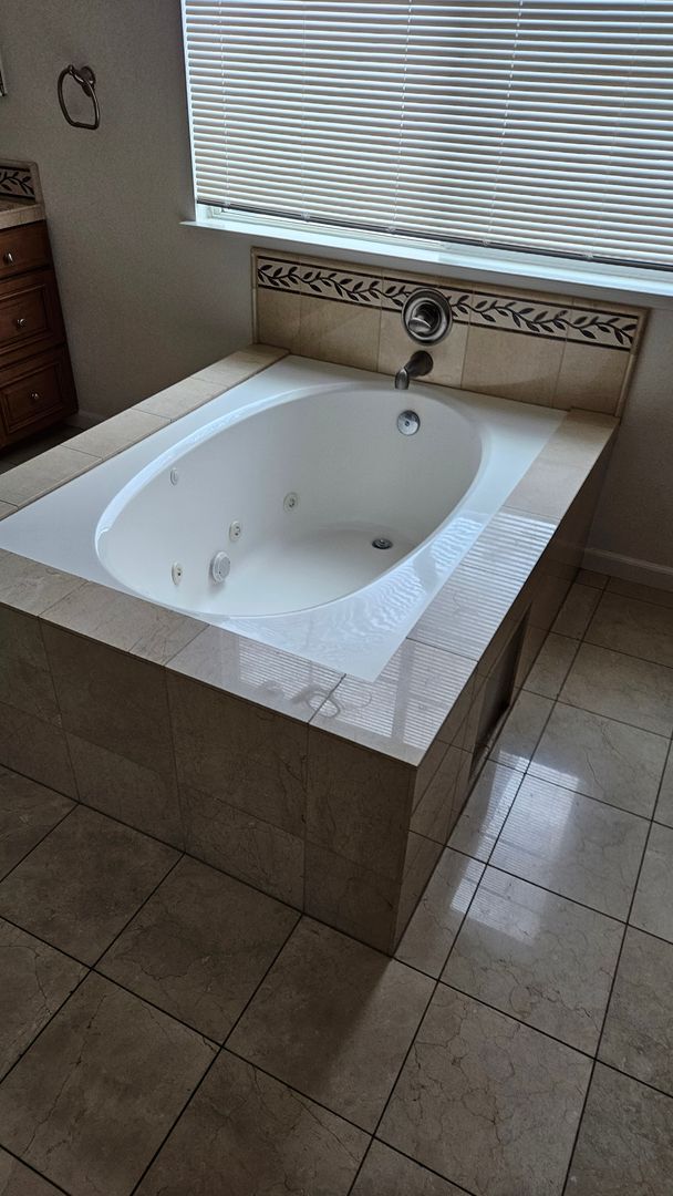 Building Photo - Hawaiian