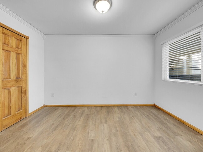 Building Photo - $1,440.95 with $300.00 OFF the FIRST MONTH'S RENT - 2 Bedrooms, 1 Bathroom, Condo in Lakewood wit...