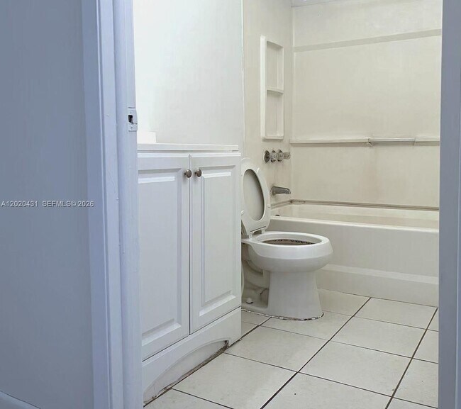 Building Photo - 8260 SW 149th Ct