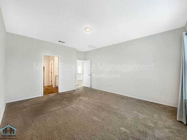 Building Photo - 4051 Basil Mdw