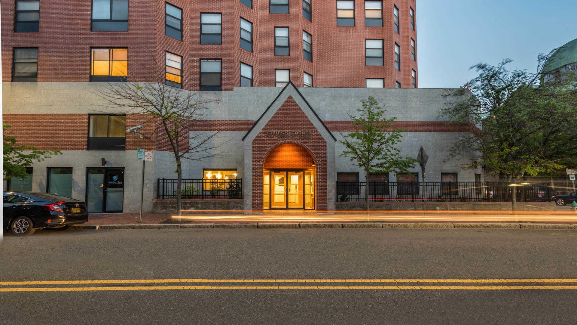 Building Photo - 13 Magazine St