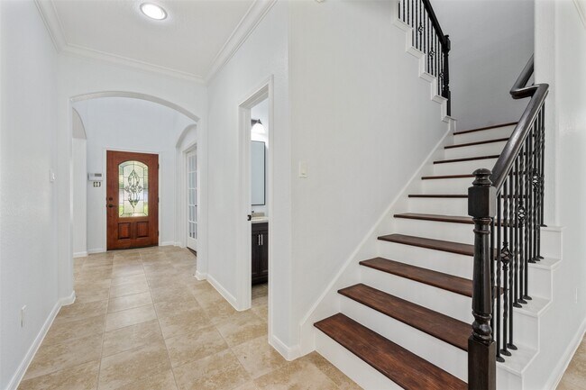 Building Photo - 2642 Tacoma Springs Dr