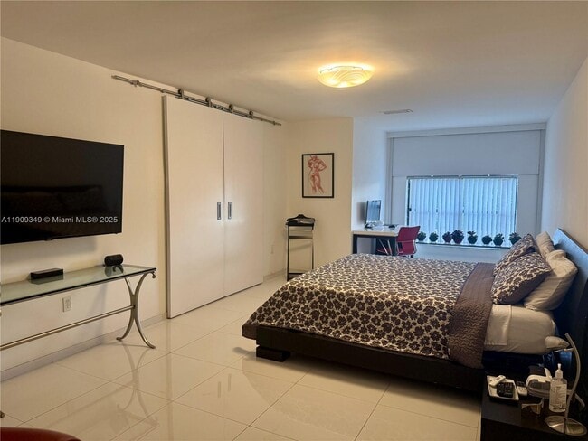 Building Photo - 11829 SW 105th Terrace