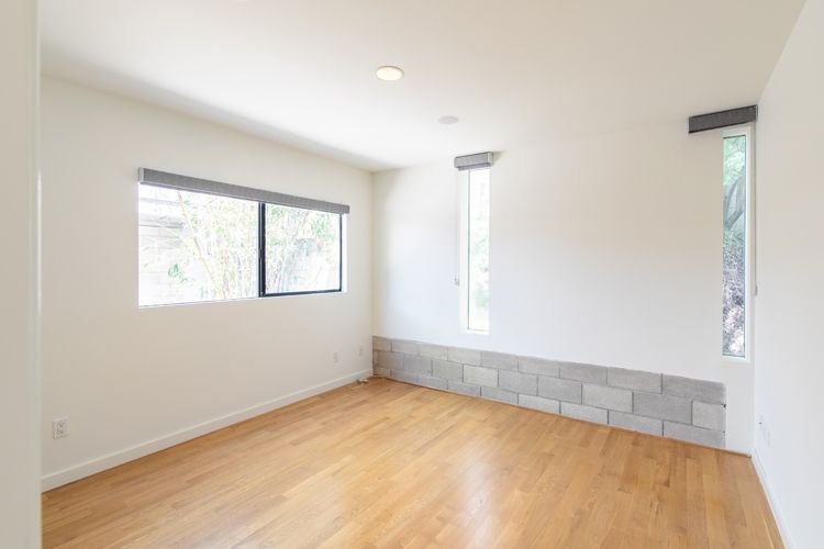 Building Photo - 2216 Bancroft Ave
