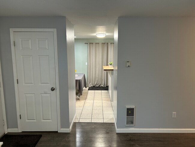 Hallway - 4817 NE 52nd Cir