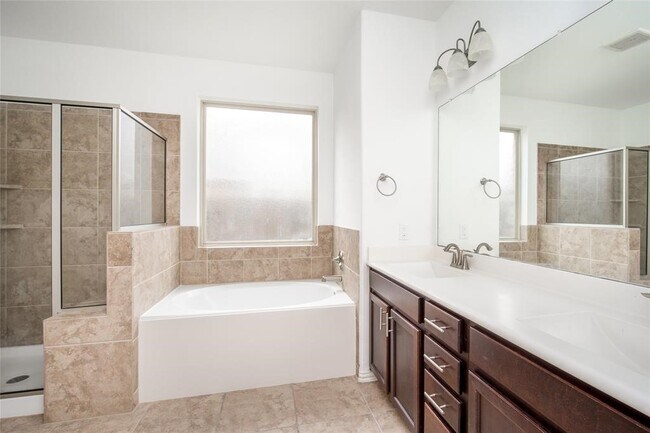 Building Photo - 6731 Trinity Trail Ln