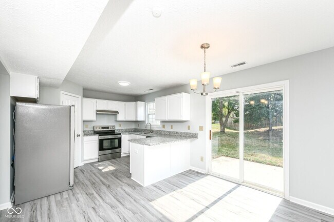 Building Photo - 510 Grand Woods Dr