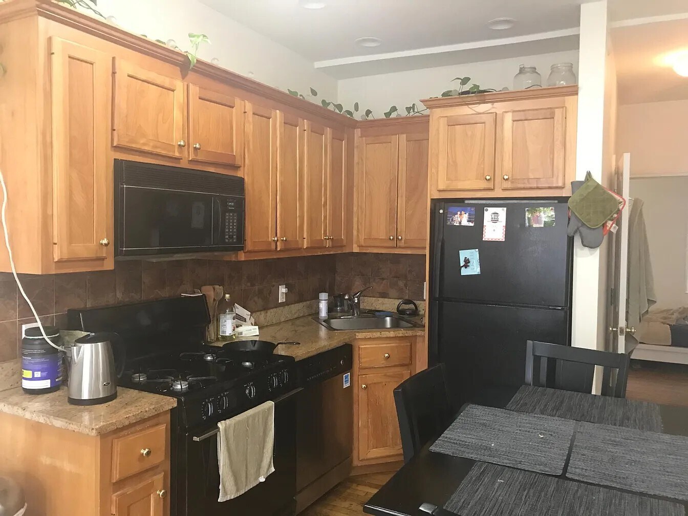 Building Photo - 79 Highland St