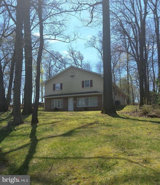 Building Photo - 594 Truce Rd