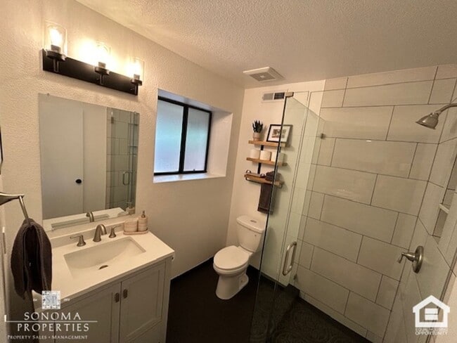 Building Photo - Furnished Guesthouse Suite in Sonoma