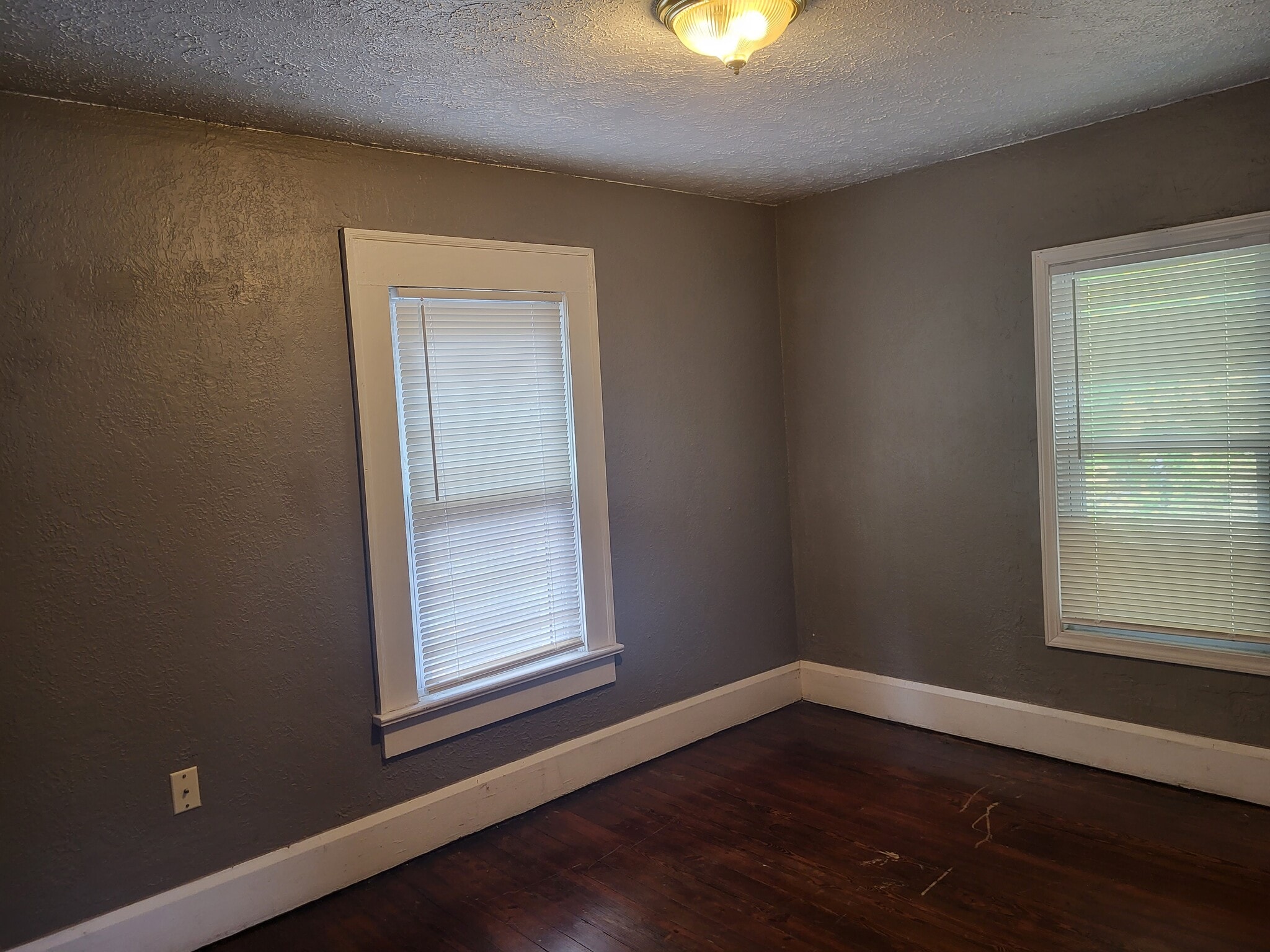 Building Photo - 241 Irisdale Pl