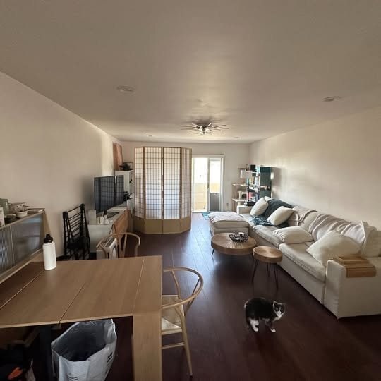 Building Photo - 6227 Morse Ave