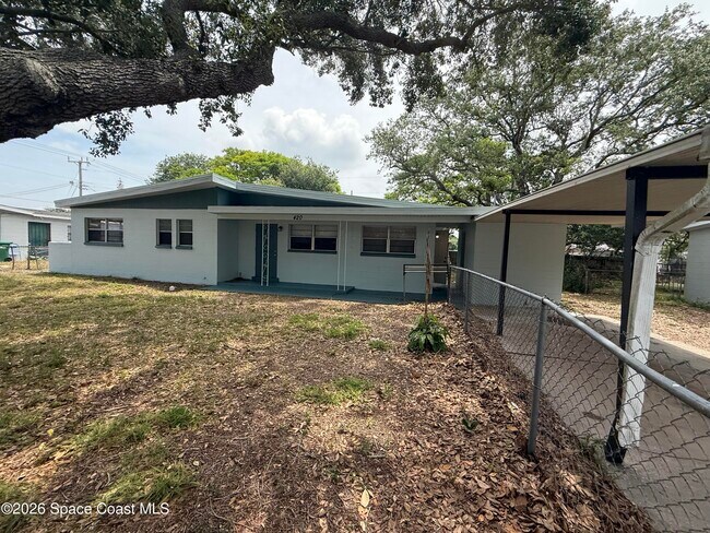 Building Photo - 420 N Fiske Blvd