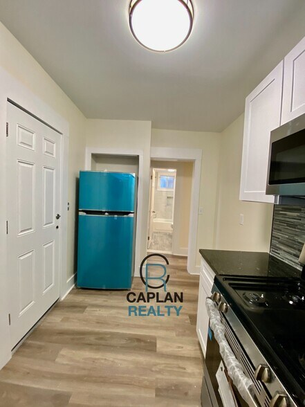 Building Photo - 337 Ellsworth Ave