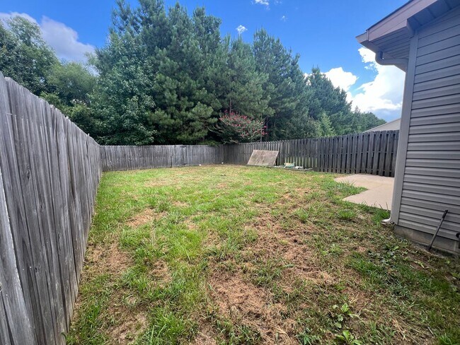 Building Photo - 3 bedroom 2 bathroom duplex in Covington V...