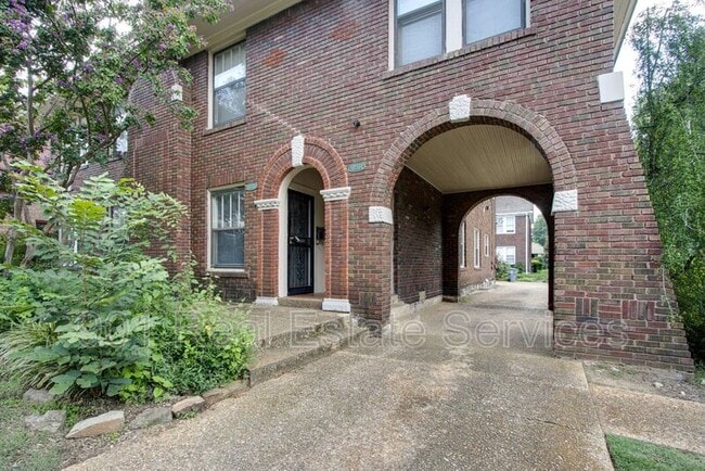 Building Photo - 257 Hawthorne St