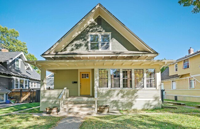 Primary Photo - 511 W Babcock St