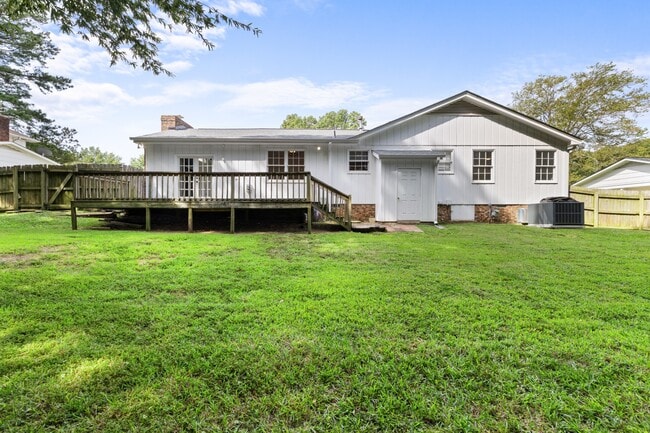 Building Photo - 1009 Plateau Ln