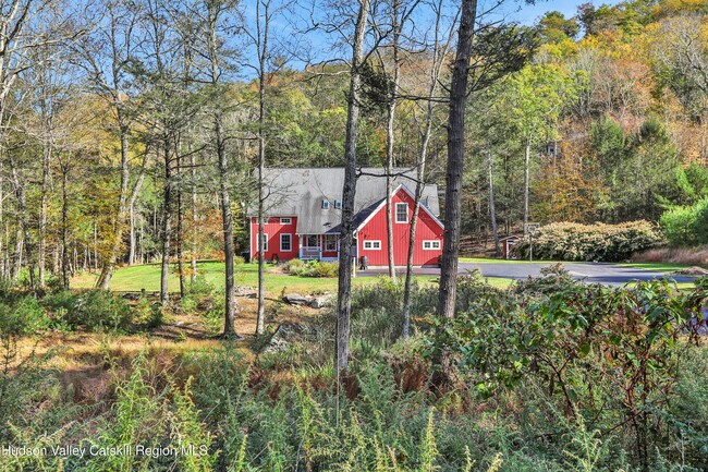 Building Photo - 125 Morey Hill Rd