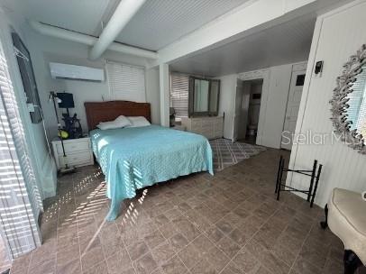 Building Photo - 350 Desoto Ave