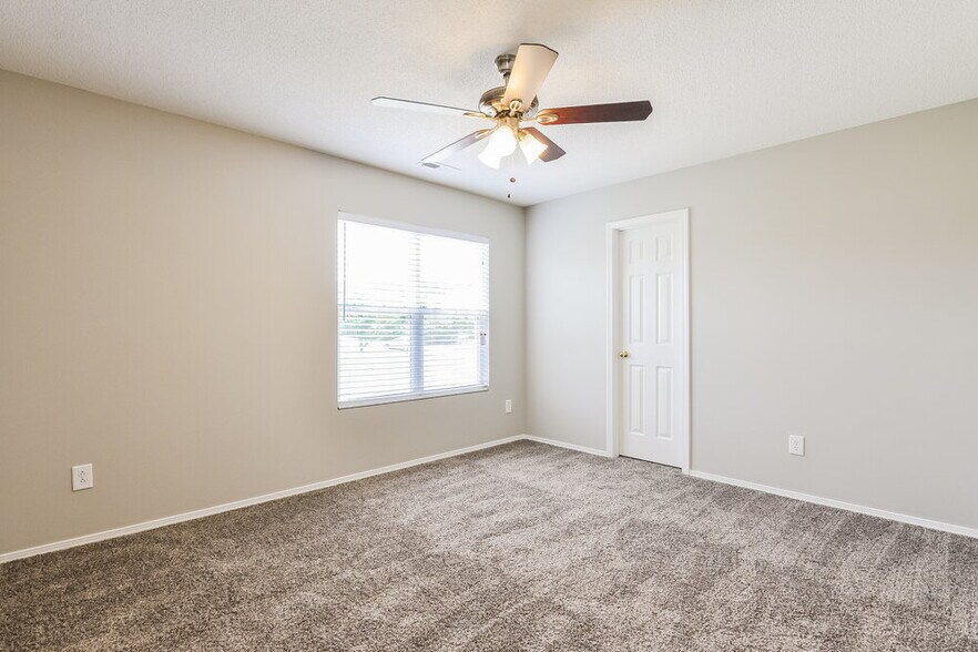 Building Photo - 3149 Varcroft Rd