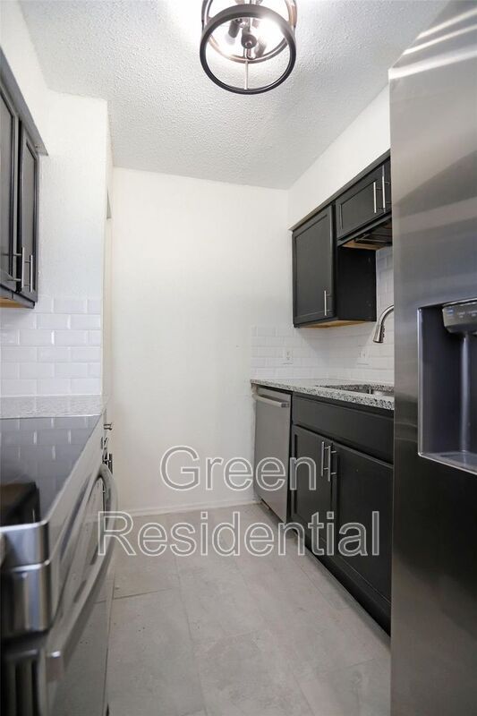 Building Photo - 3542 Ocee St