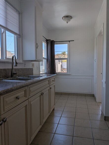 Building Photo - 132 Lukens Pl