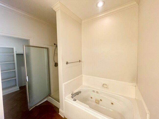 Building Photo - 3/2 For Rent in Germantown School District!
