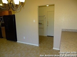 Building Photo - 153 Hinge Chase