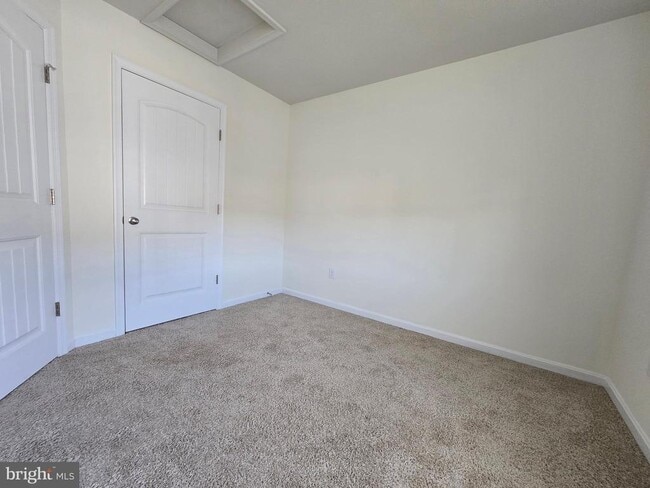 Building Photo - 172 Fellowship Dr