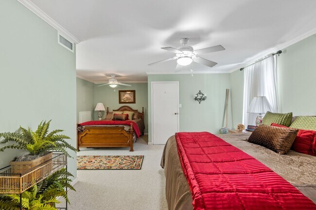 Building Photo - 1026 S Morgan Ave