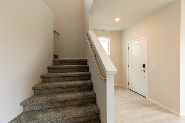 Building Photo - 24509 E Feather Ct