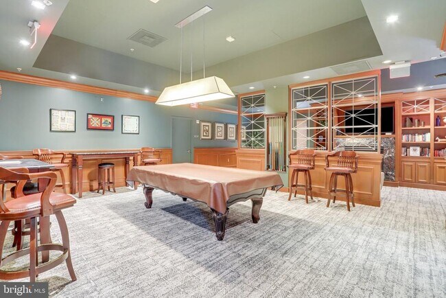 Building Photo - 3101 N Hampton Dr