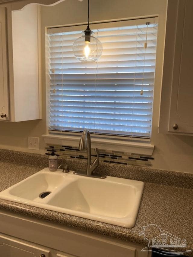 Building Photo - 210 Norwich Dr