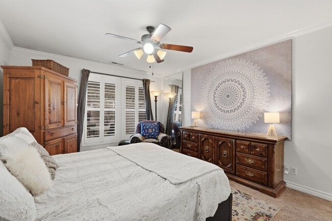 Building Photo - 5957 S Sultan Cir