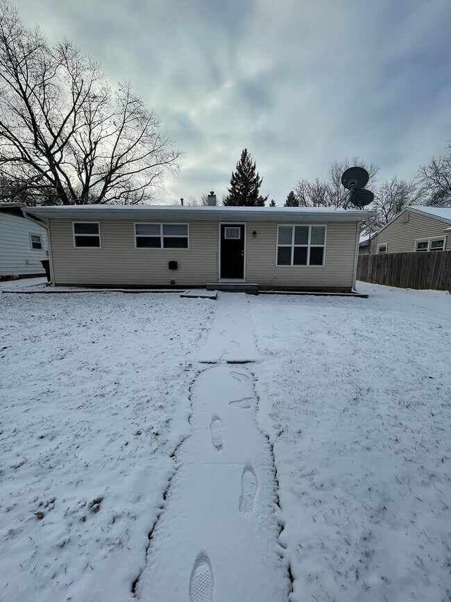 Building Photo - Great 4 Bedroom Home for Lease!