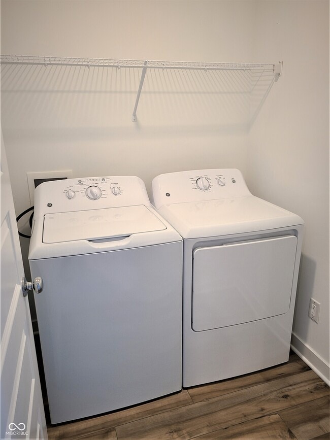 Building Photo - 6935 Adalene Ln