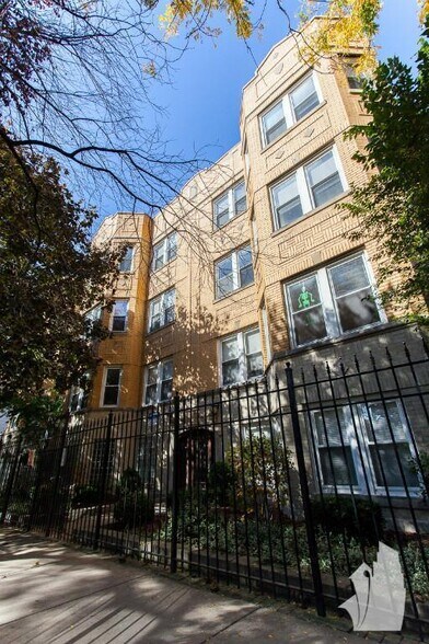 Building Photo - 3426 W Parker Ave