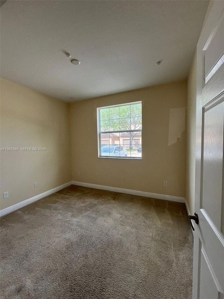 Building Photo - 950 SW 147th Ave