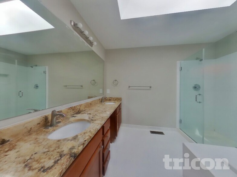 Building Photo - 8609 Undermire Ct